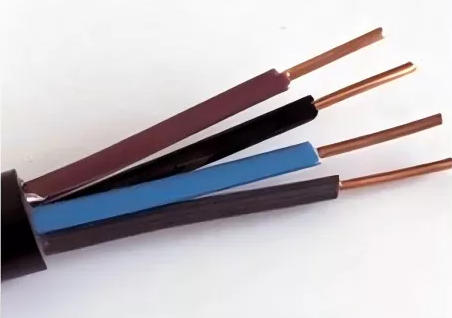 Milliseid isolatsioonimaterjale kasutatakse plastisolatsiooniga juhtkaablites?